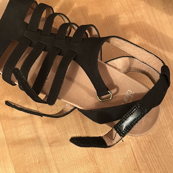 Dansko Sandals with Velcro Closures. Size 38 - Picture 10 of 11